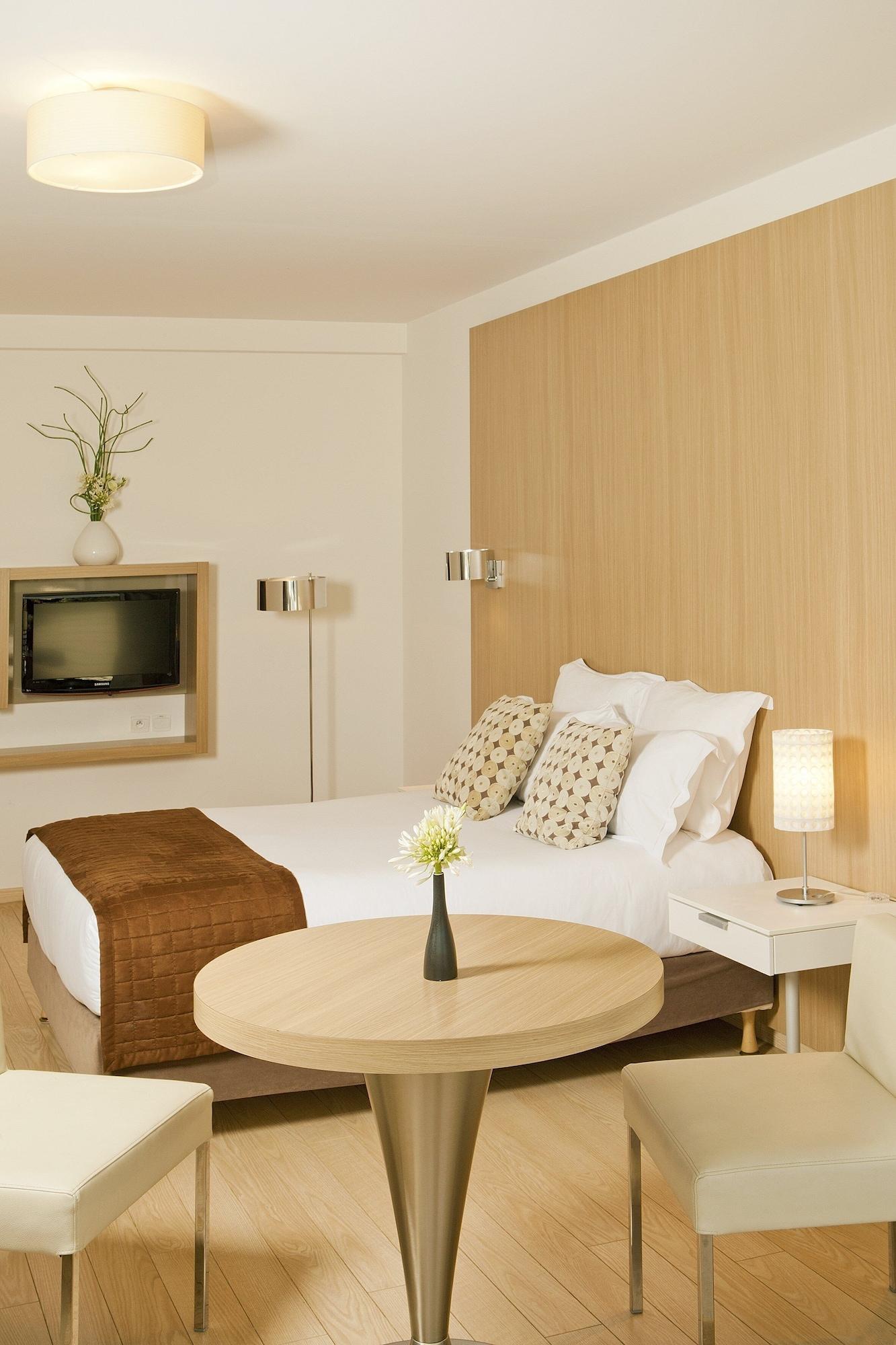 Residhome Carrieres La Defense Luaran gambar