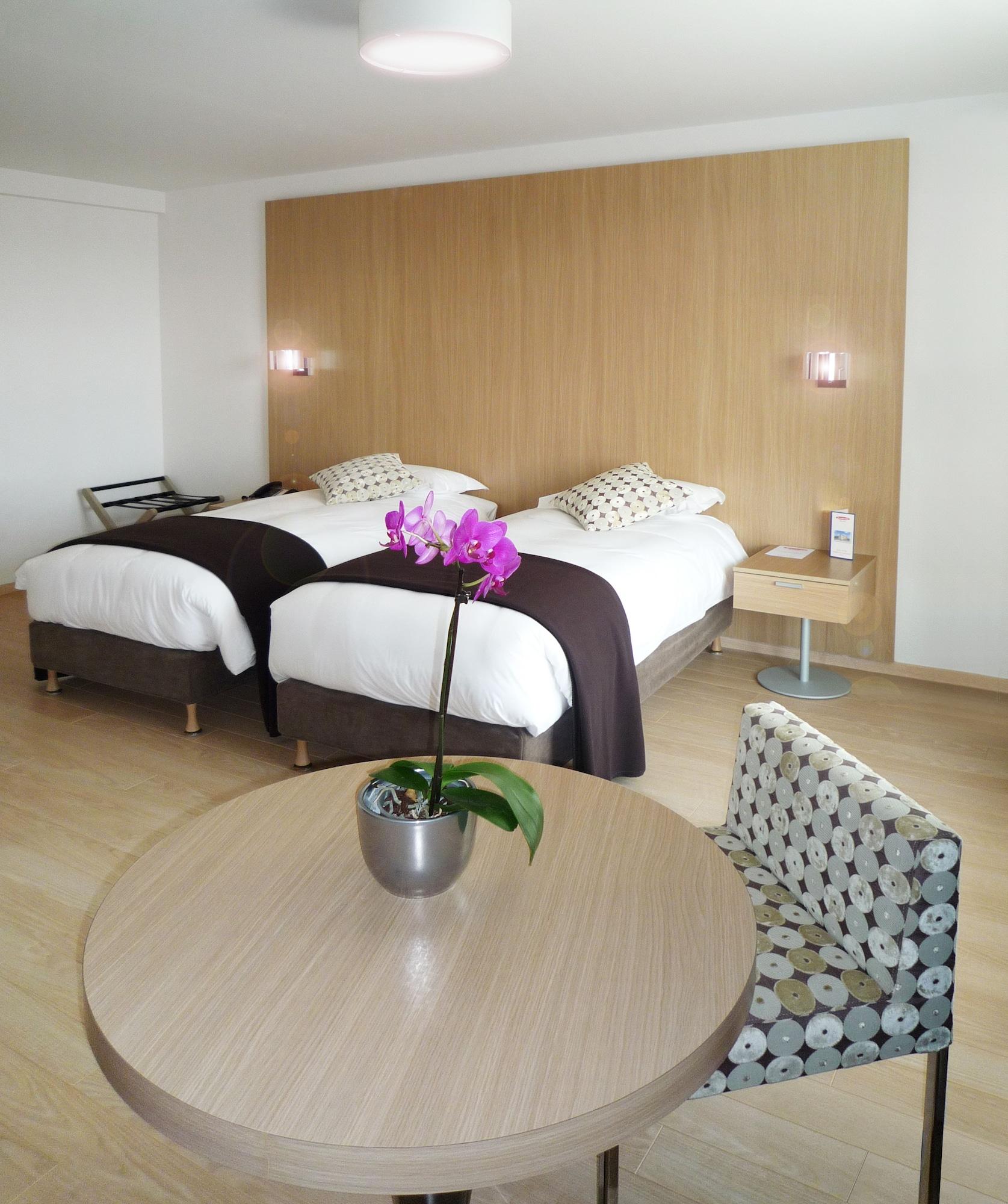 Residhome Carrieres La Defense Luaran gambar