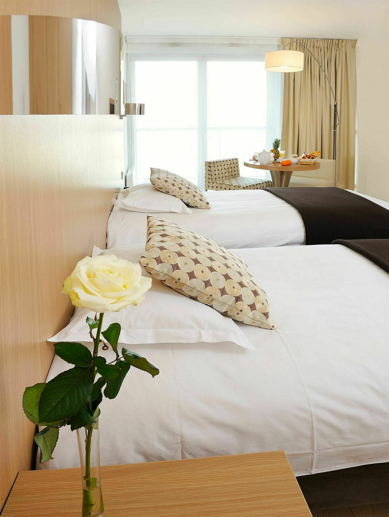 Residhome Carrieres La Defense Bilik gambar