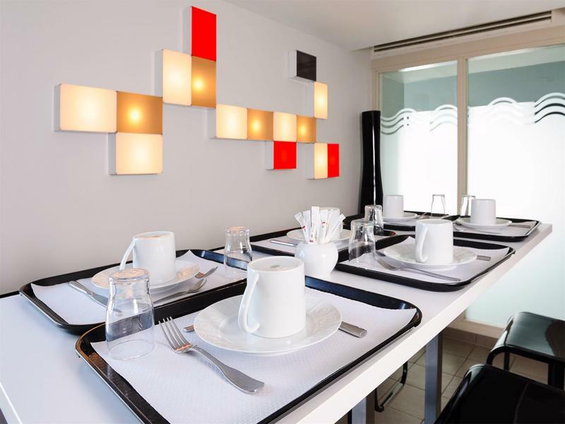 Residhome Carrieres La Defense Luaran gambar