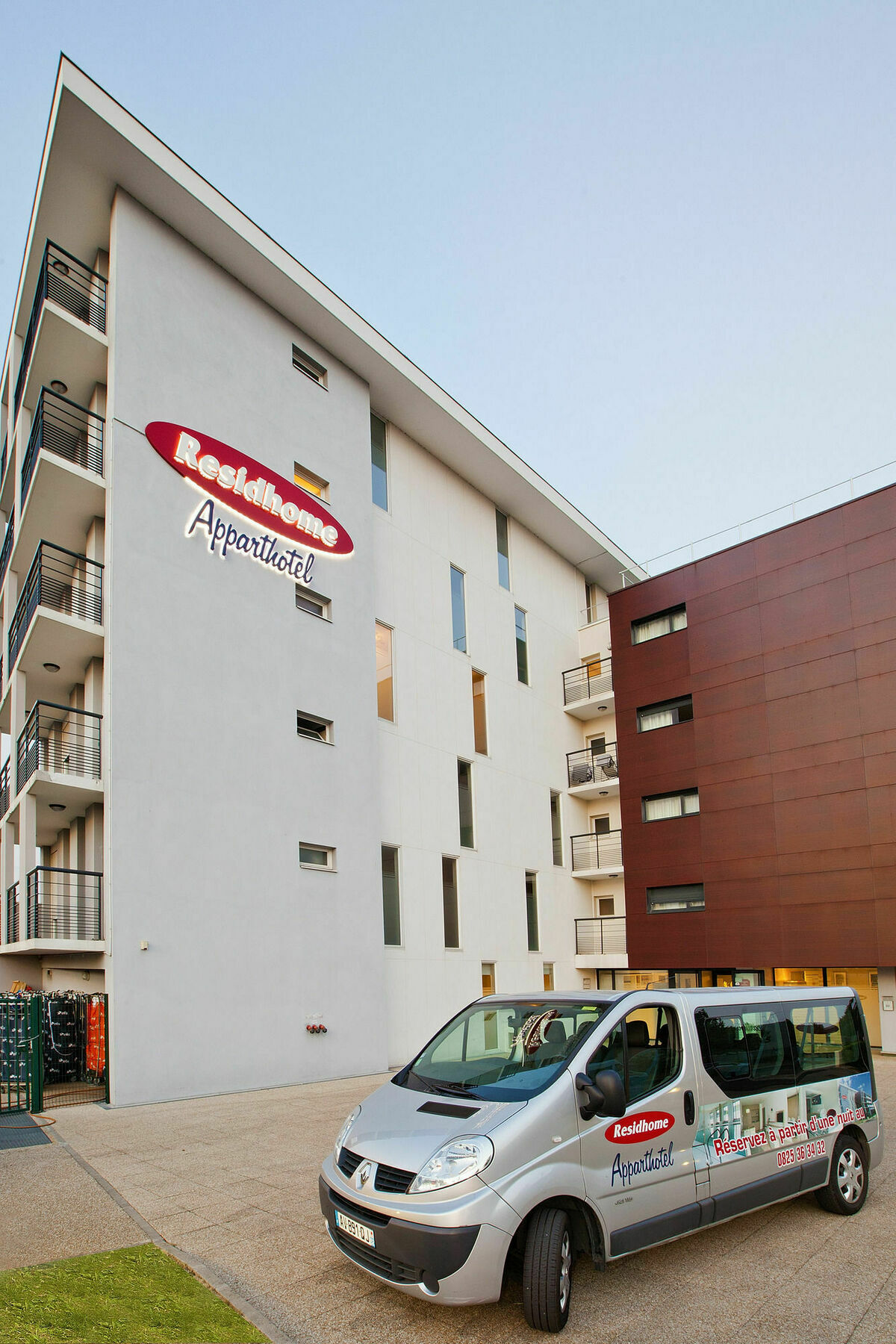 Residhome Carrieres La Defense Luaran gambar